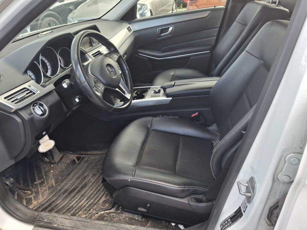 Mercedes-Benz E 2015 Valkoinen