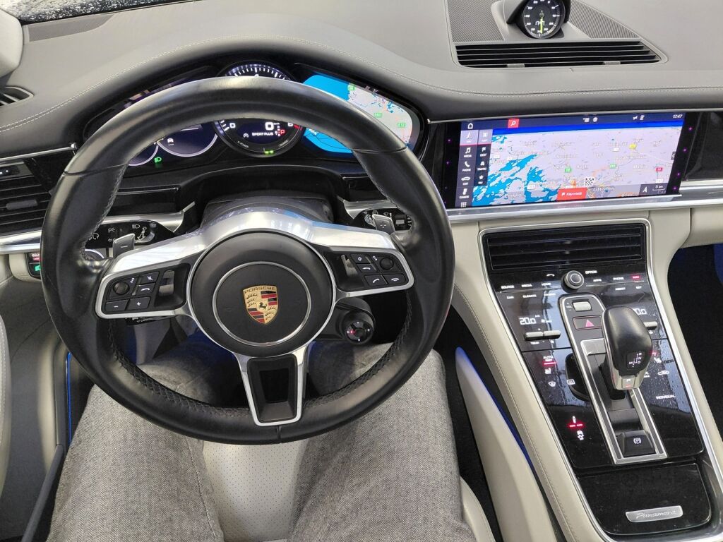 Porsche Panamera 2019 Sininen