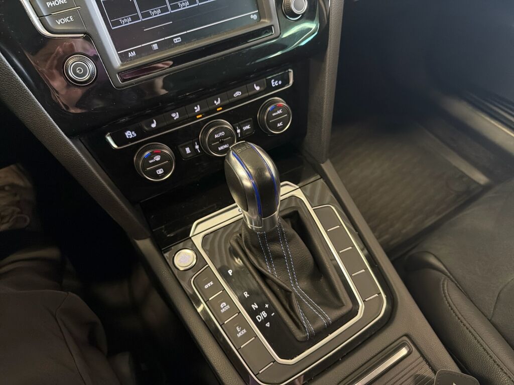 Volkswagen Passat 2016 Hopea