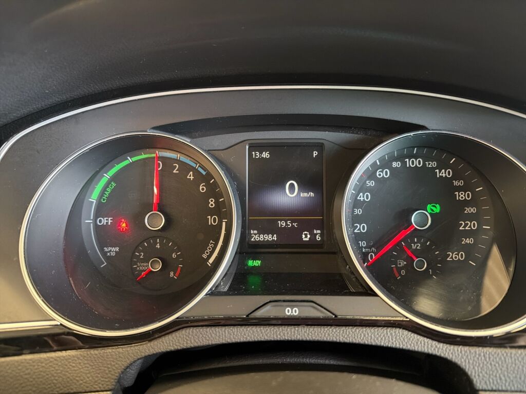 Volkswagen Passat 2016 Hopea