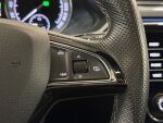 Skoda Superb 2019 Musta