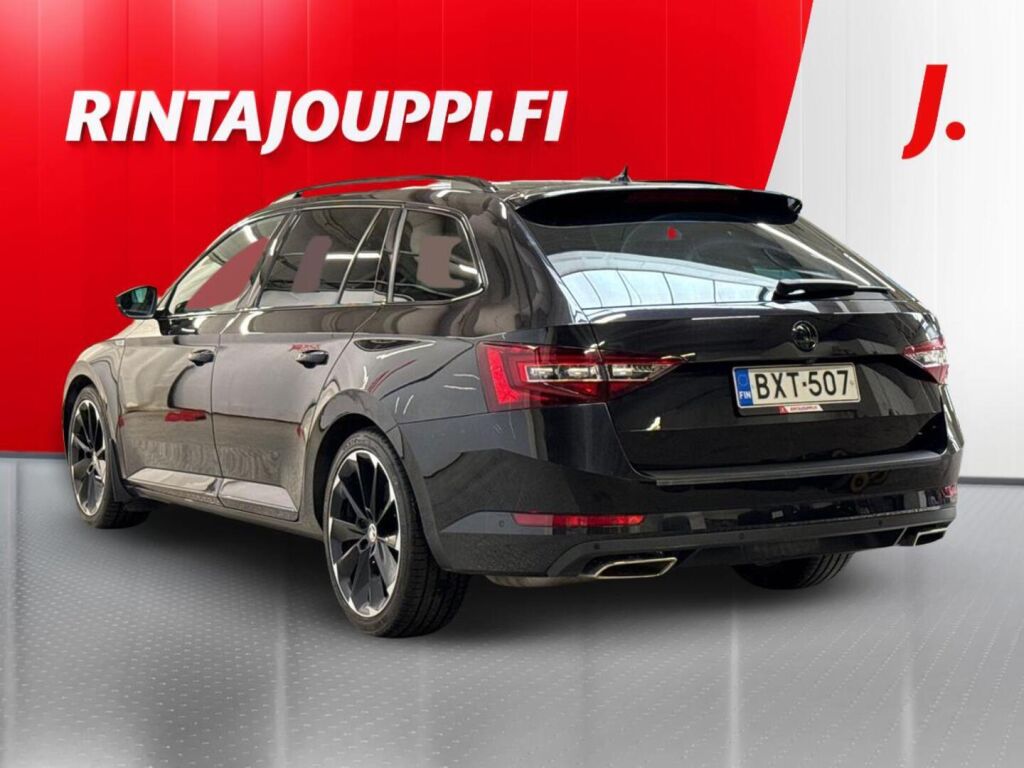 Skoda Superb 2019 Musta
