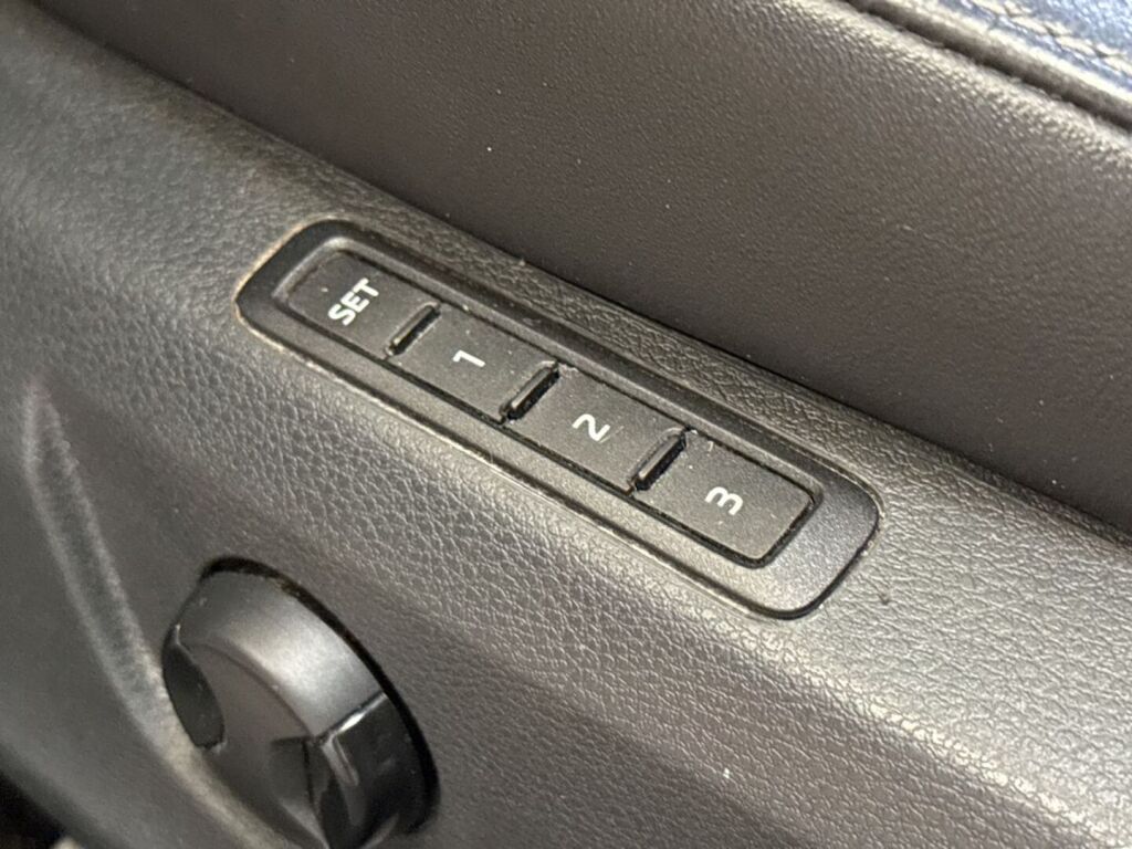 Skoda Superb 2019 Musta