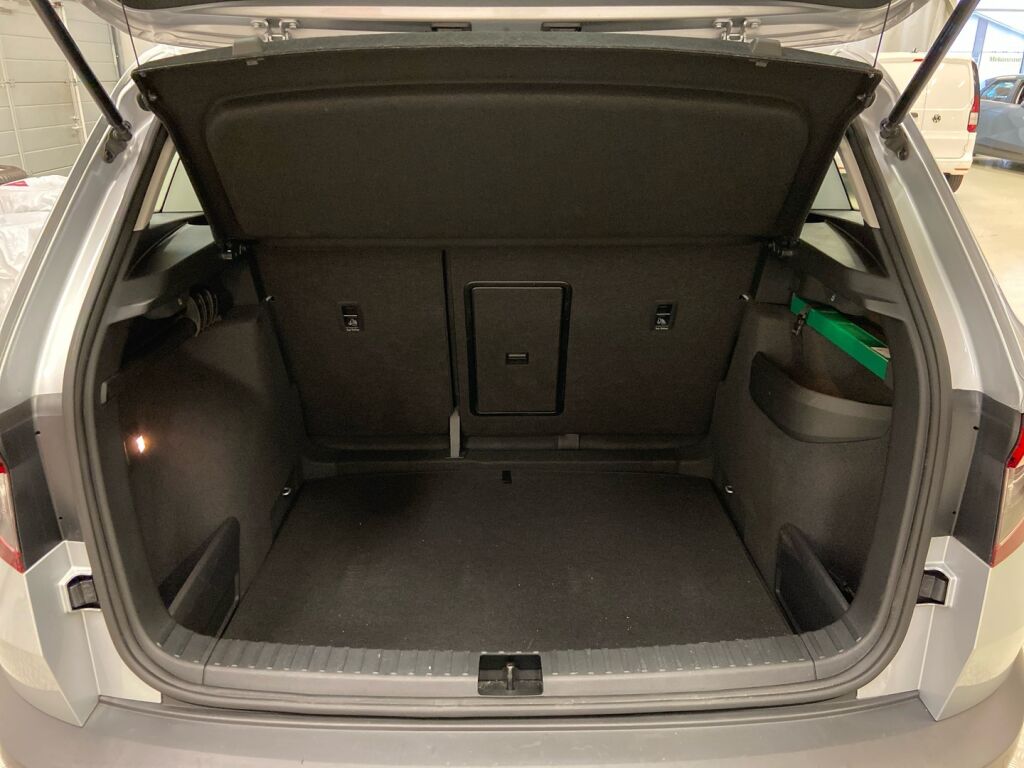 Skoda Karoq 2019 Harmaa