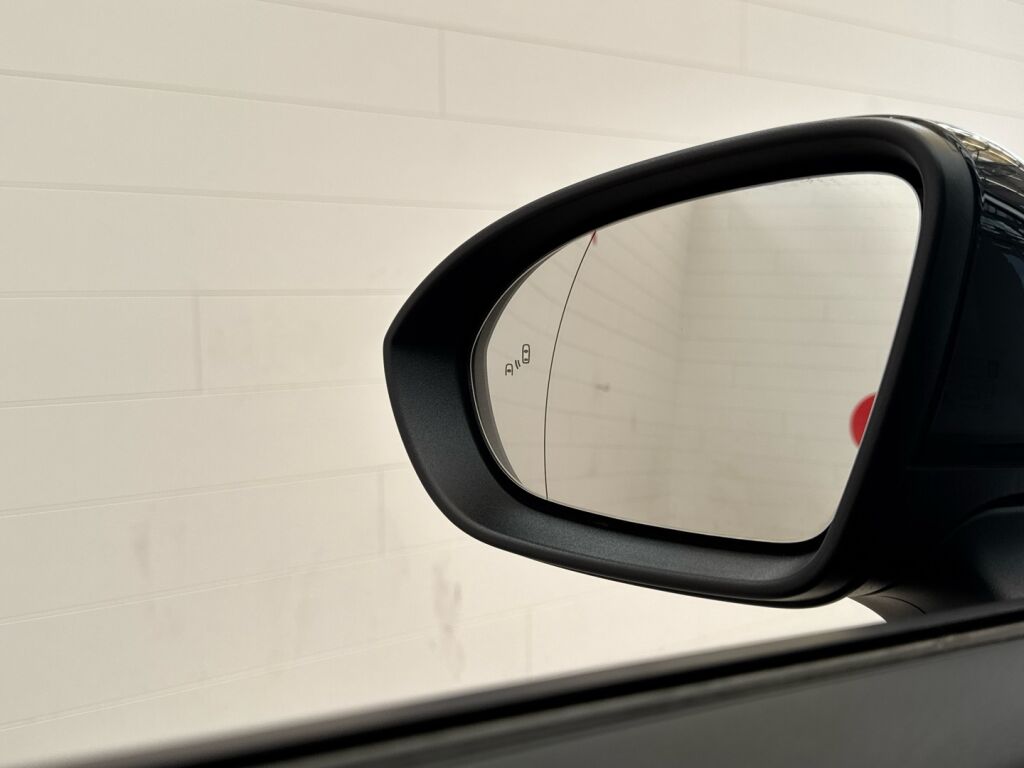 Opel Astra 2019 Sininen