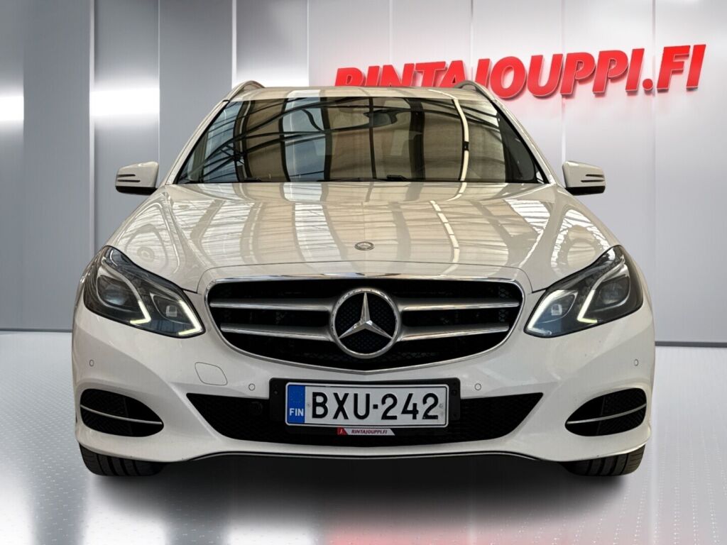 Mercedes-Benz E 2015 Valkoinen