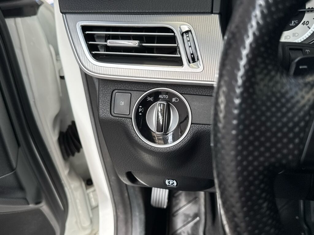 Mercedes-Benz E 2015 Valkoinen
