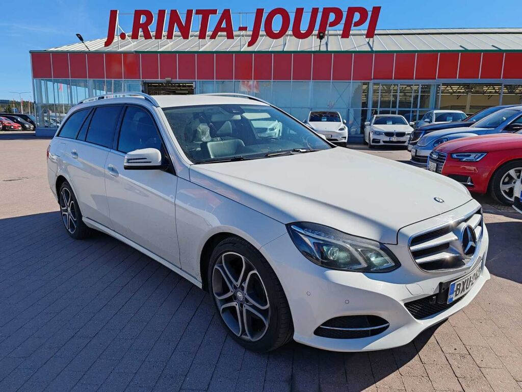Mercedes-Benz E 2015 Valkoinen