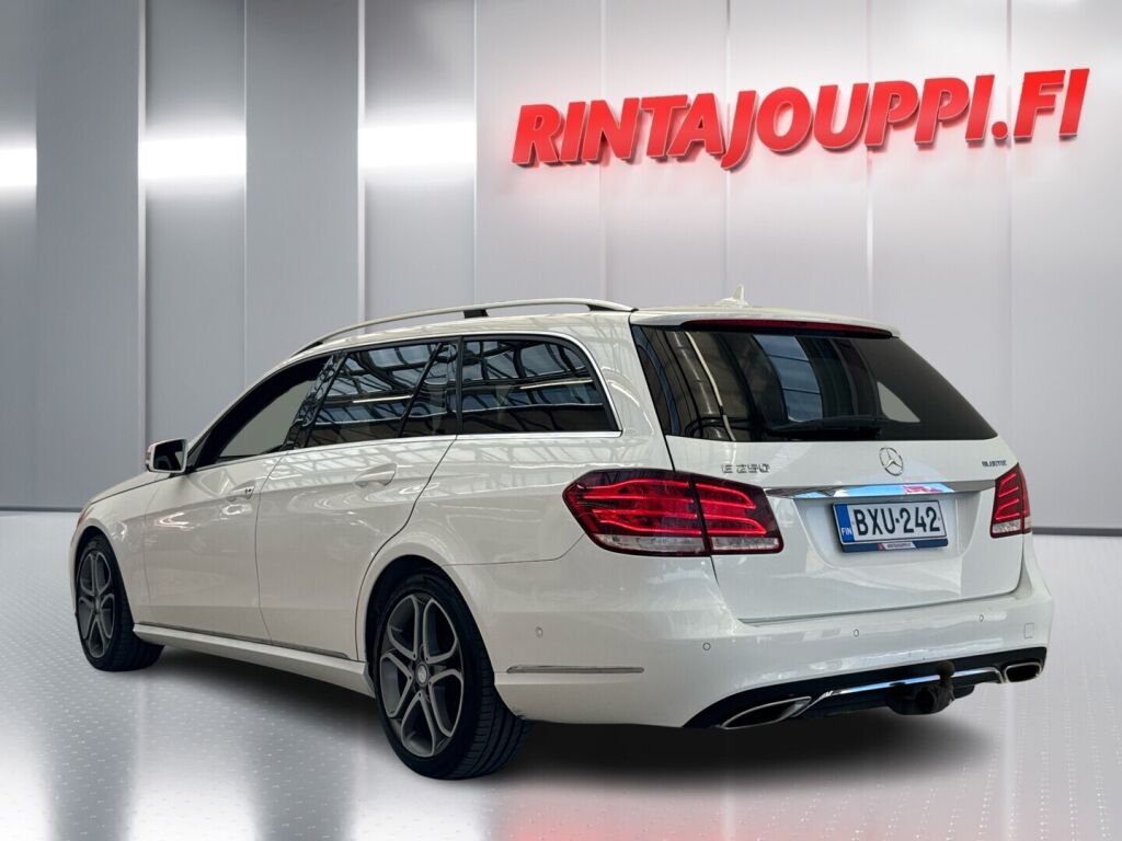 Mercedes-Benz E 2015 Valkoinen