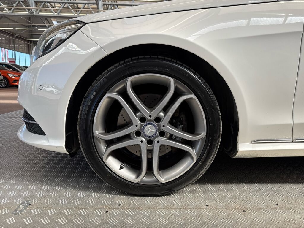Mercedes-Benz E 2015 Valkoinen