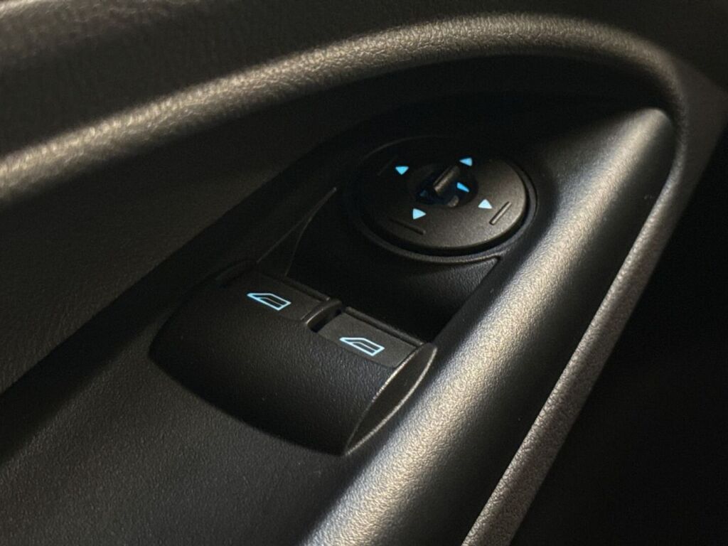 Ford Transit Connect 2019 Valkoinen