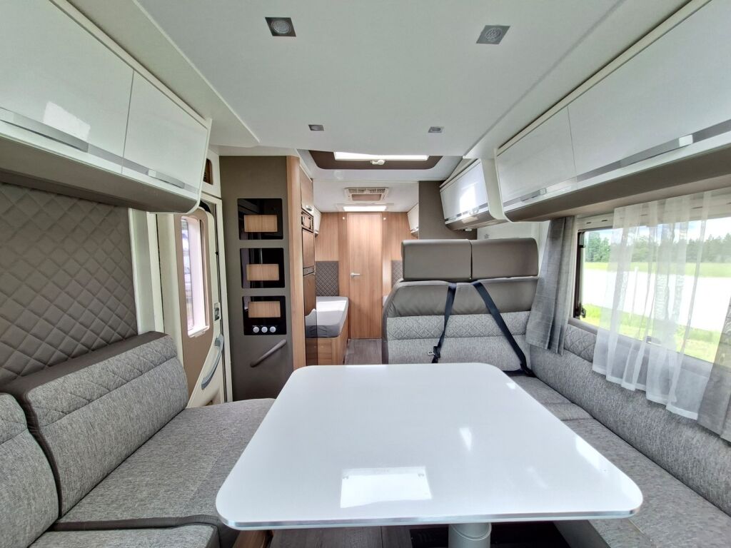 Adria Matrix Supreme 670 SLT 2019 Harmaa