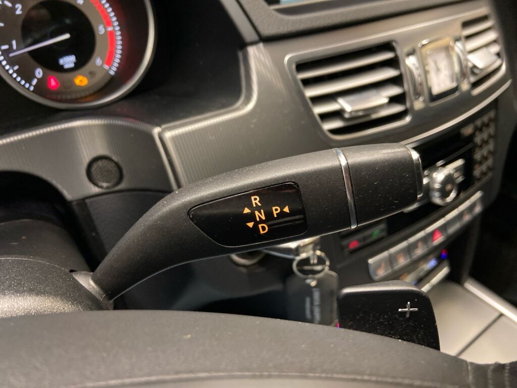 Mercedes-Benz E 2013 Hopea