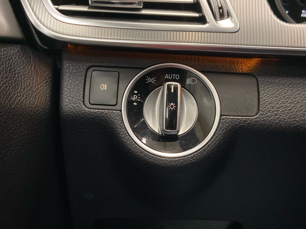 Mercedes-Benz E 2013 Hopea