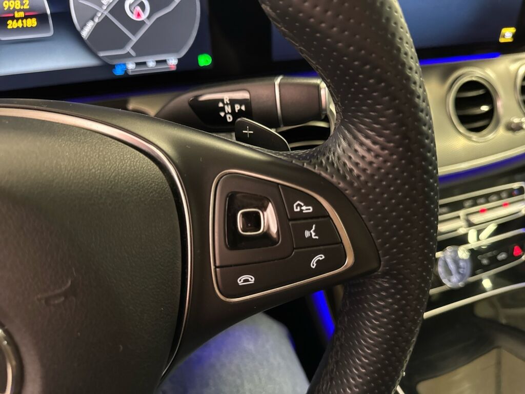 Mercedes-Benz E 2018 Musta