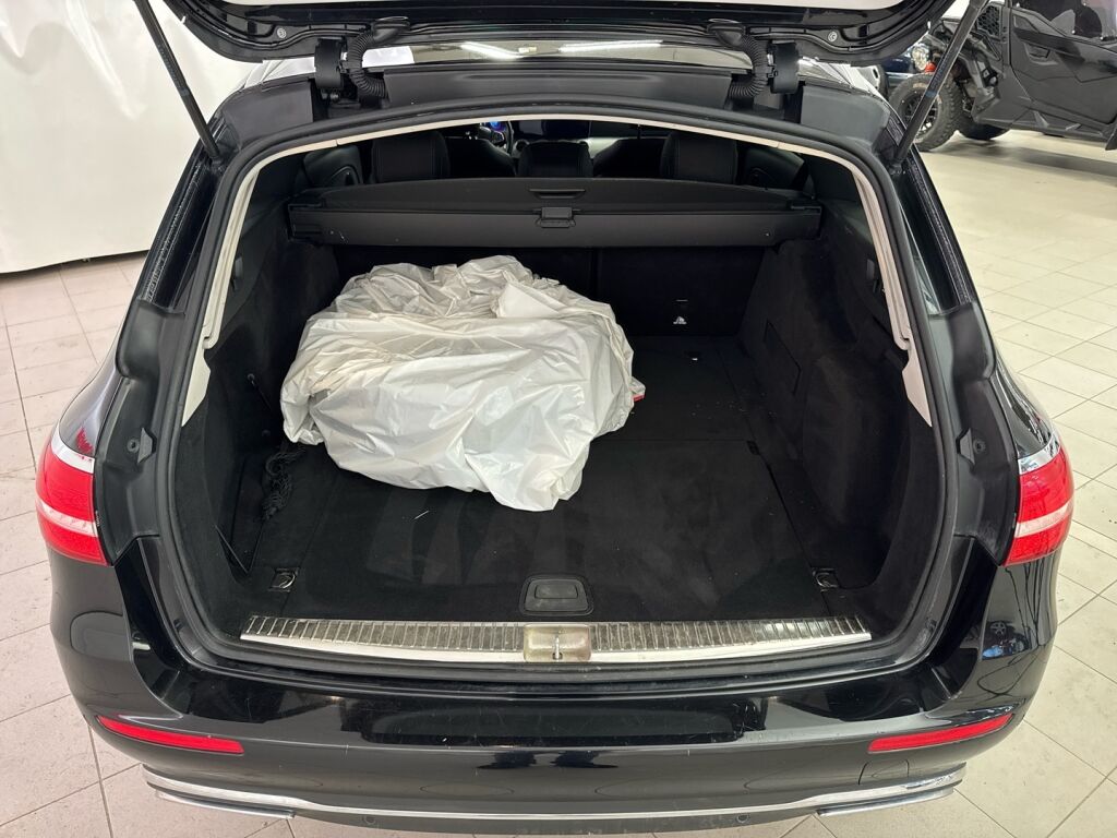 Mercedes-Benz E 2018 Musta