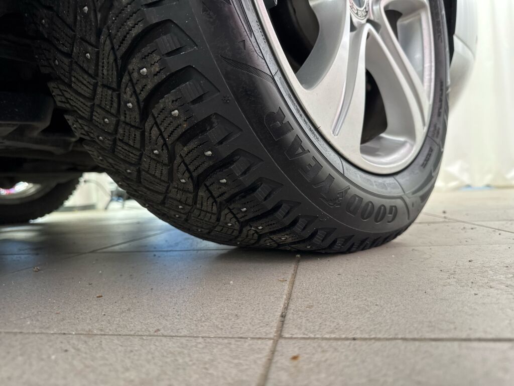 Mercedes-Benz E 2018 Musta