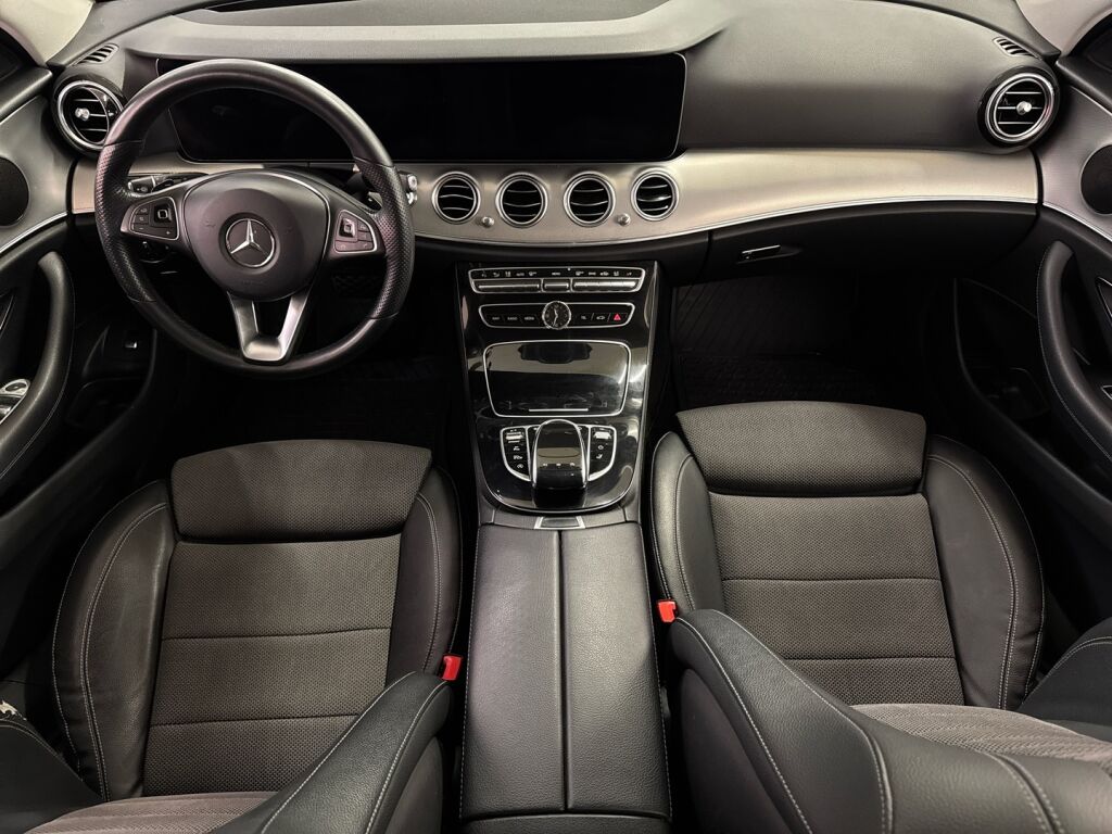 Mercedes-Benz E 2018 Musta