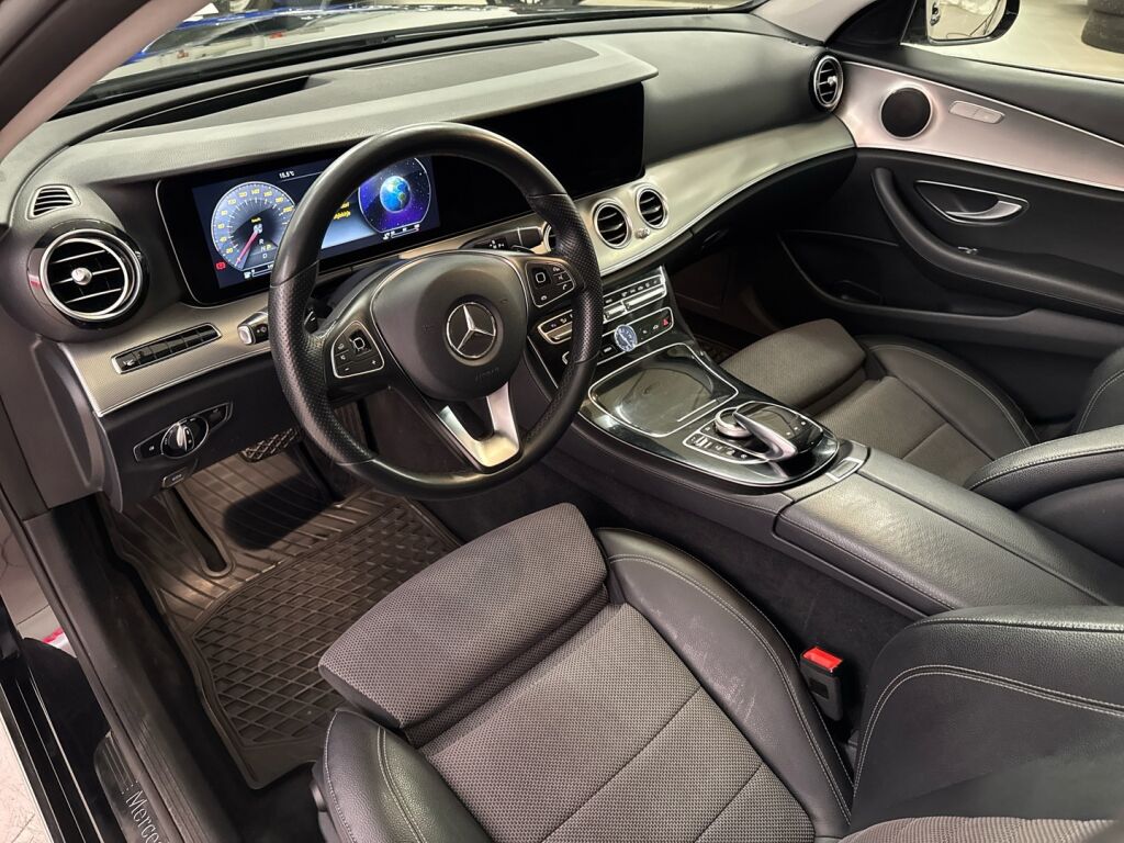 Mercedes-Benz E 2018 Musta