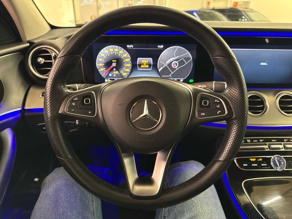 Mercedes-Benz E 2018 Musta