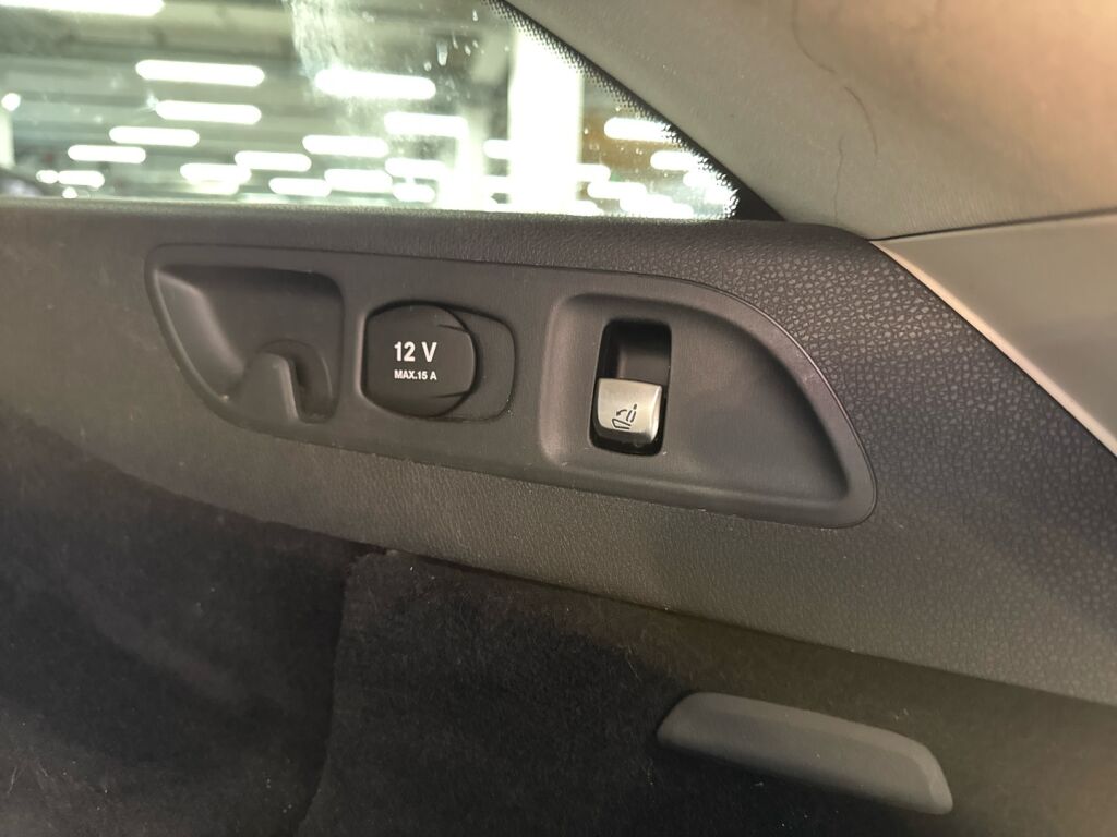 Mercedes-Benz E 2018 Musta