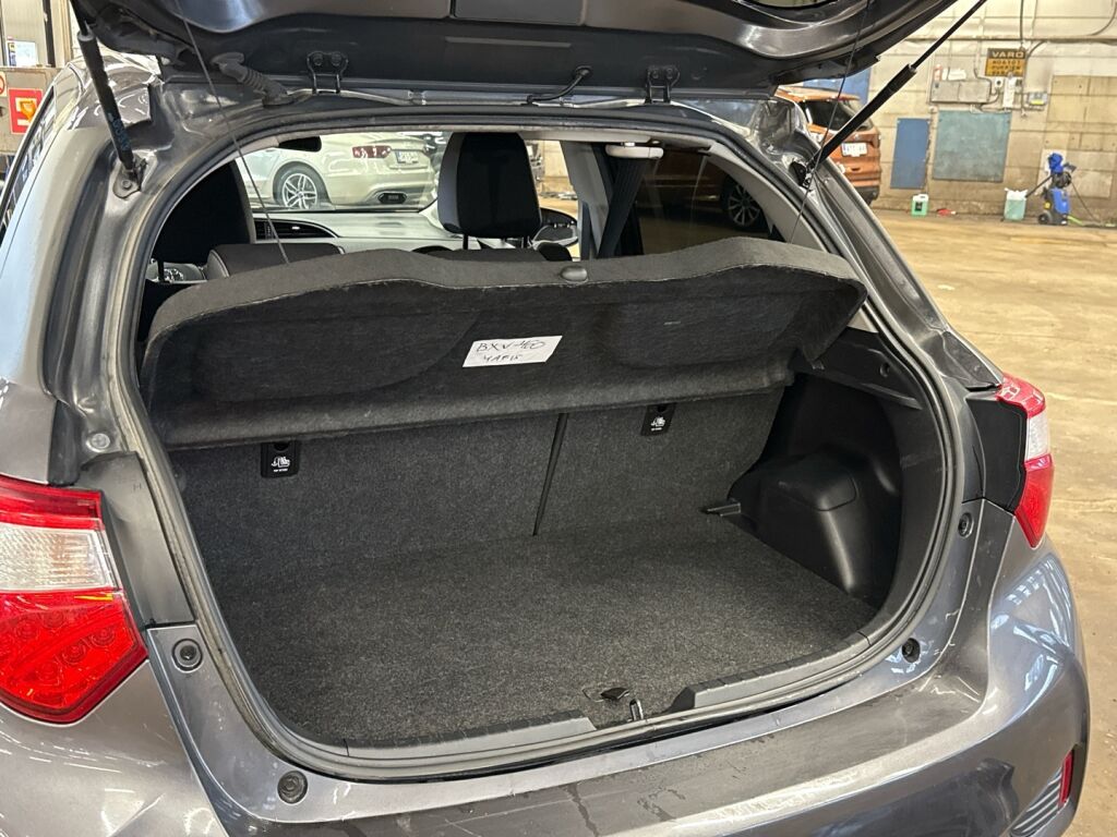Toyota Yaris 2019 Harmaa