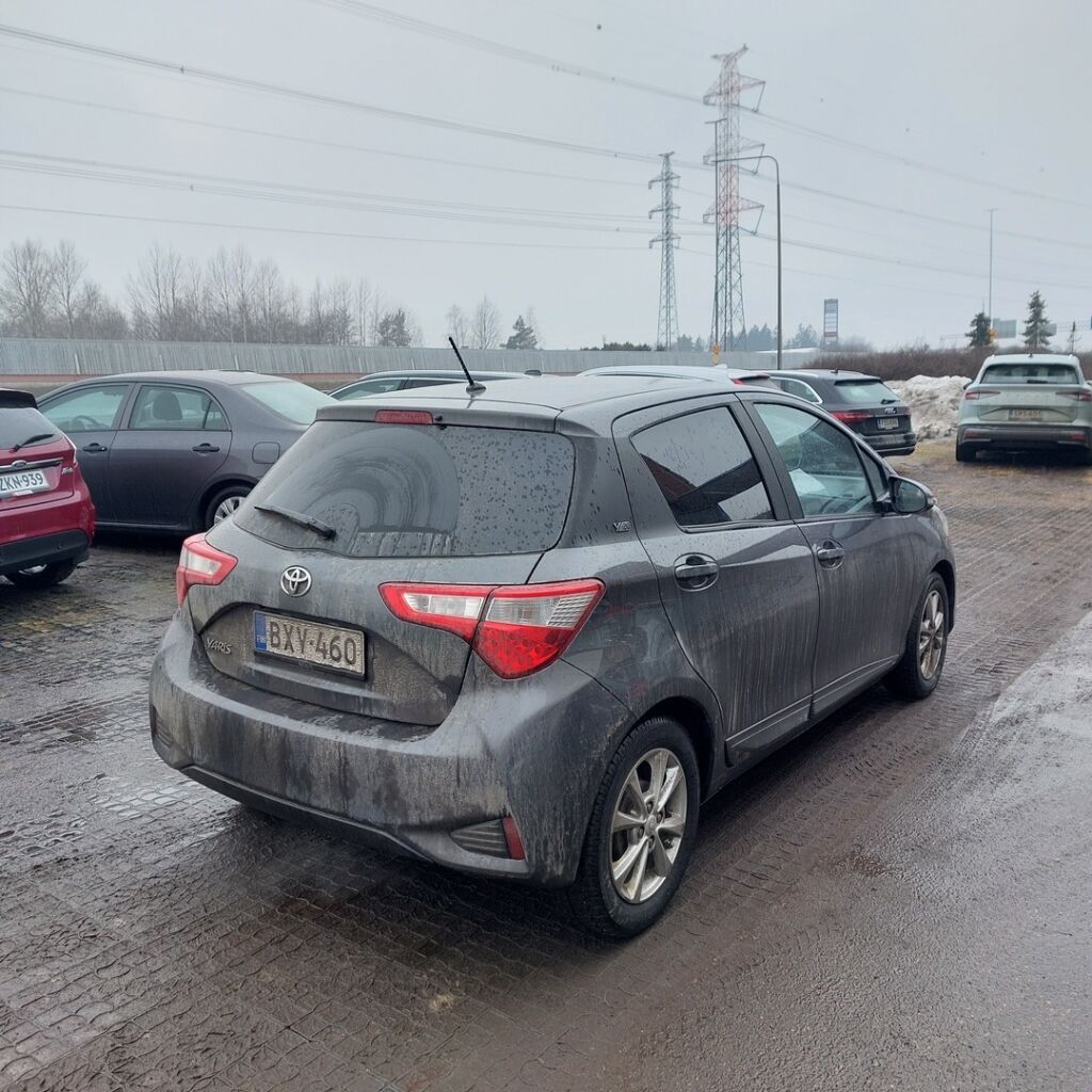 Toyota Yaris 2019 Harmaa