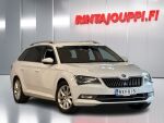 Skoda Superb 2019 Valkoinen