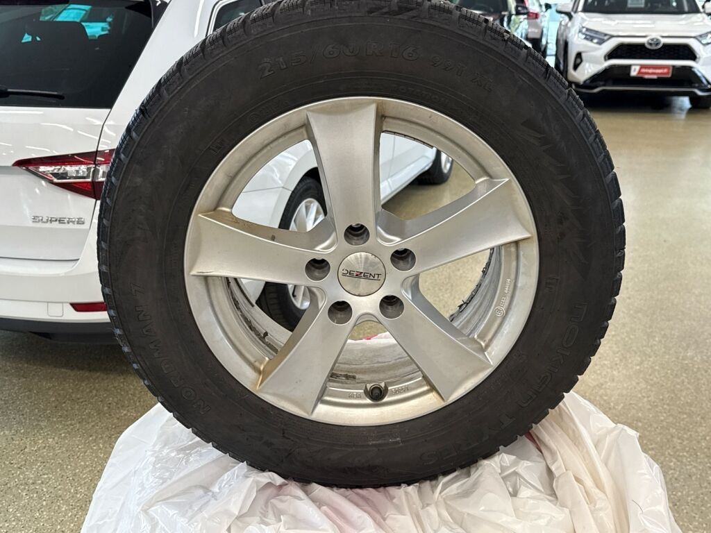 Skoda Superb 2019 Valkoinen