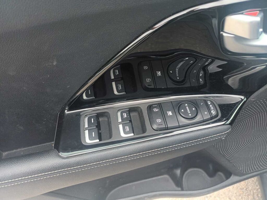 Kia Niro 2019 Harmaa
