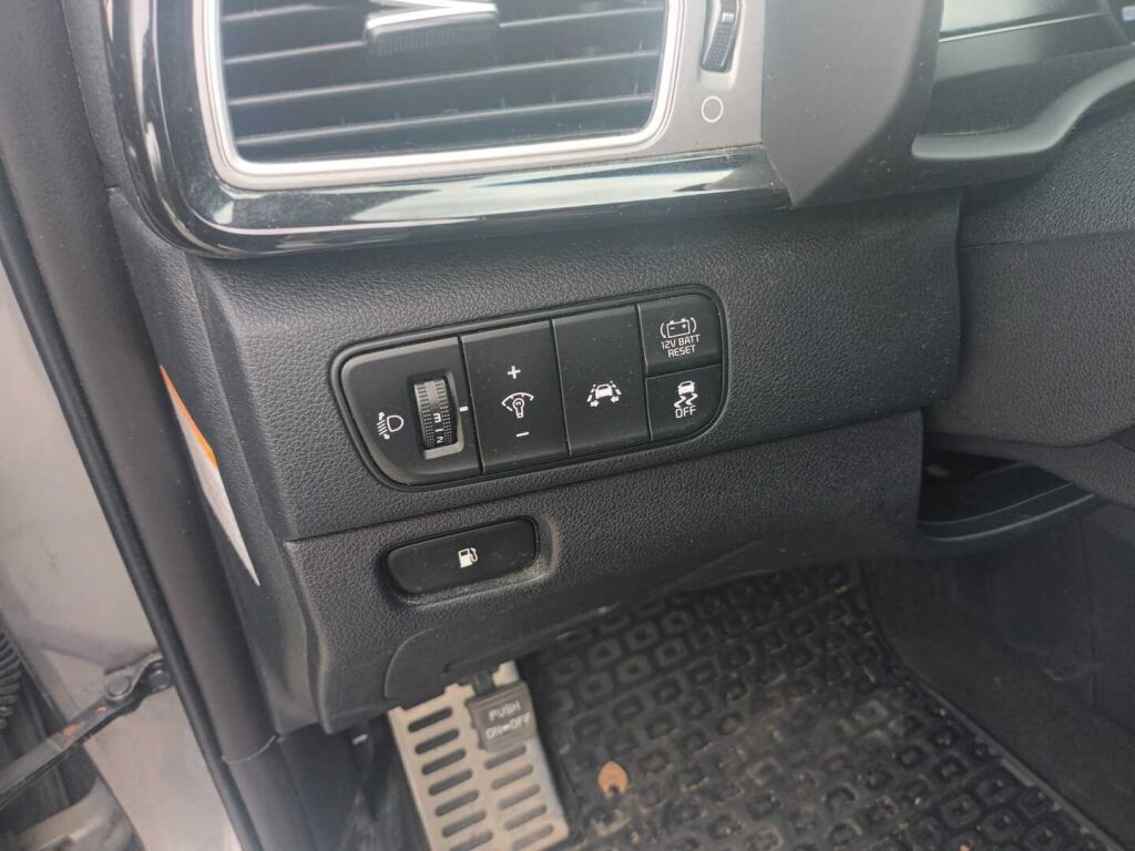 Kia Niro 2019 Harmaa