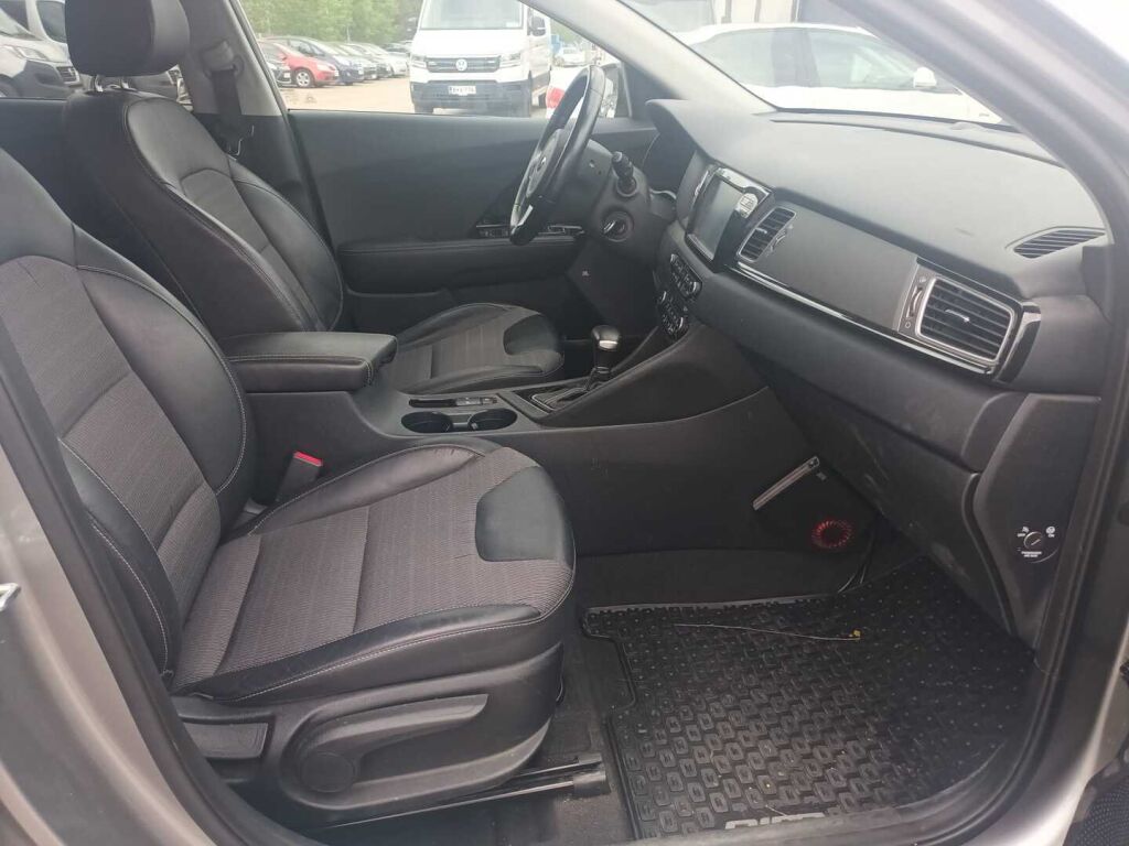 Kia Niro 2019 Harmaa
