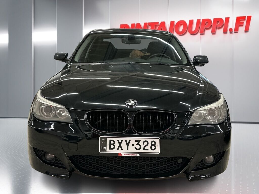 BMW 520 2006 Musta
