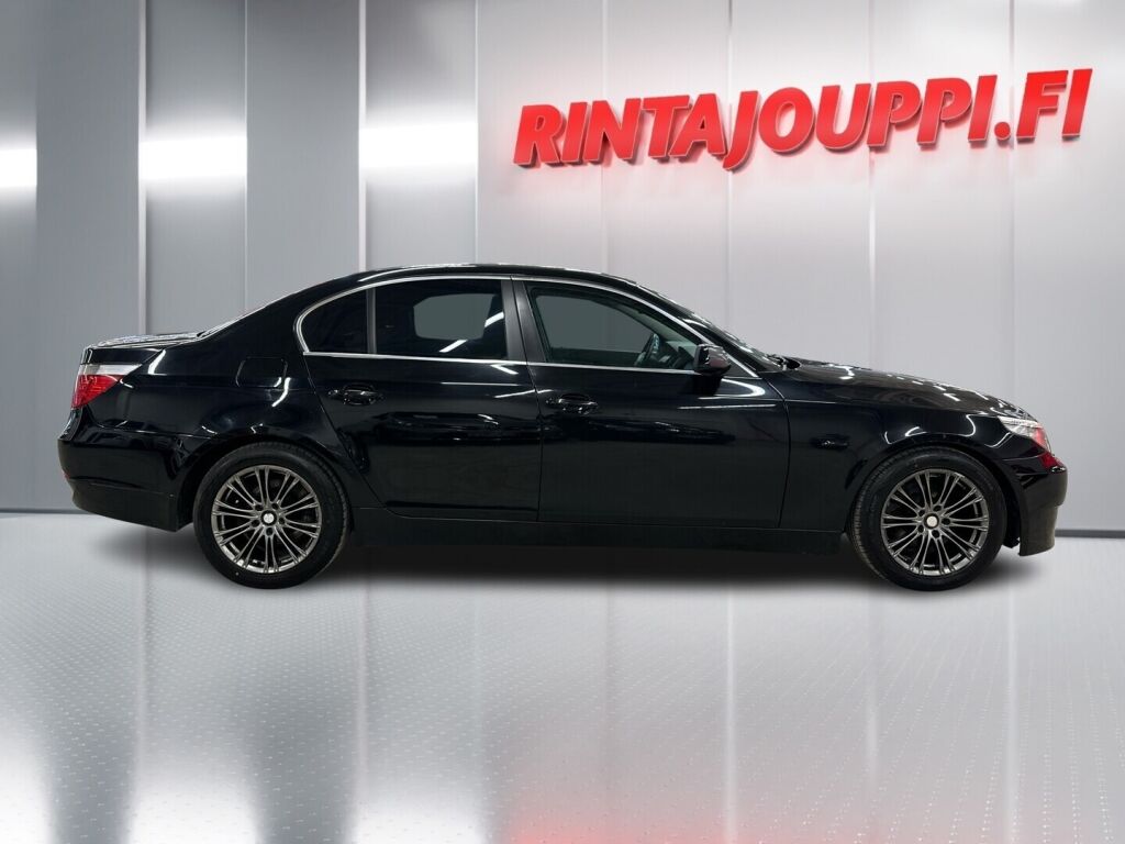 BMW 520 2006 Musta