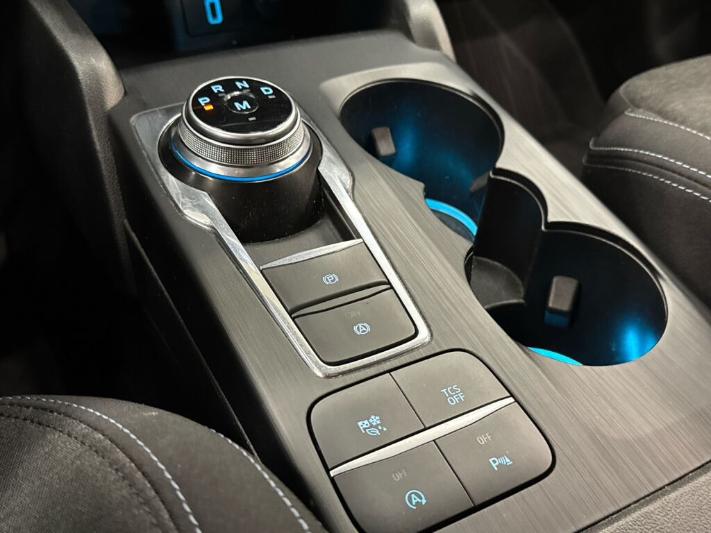 Ford Focus 2019 Valkoinen