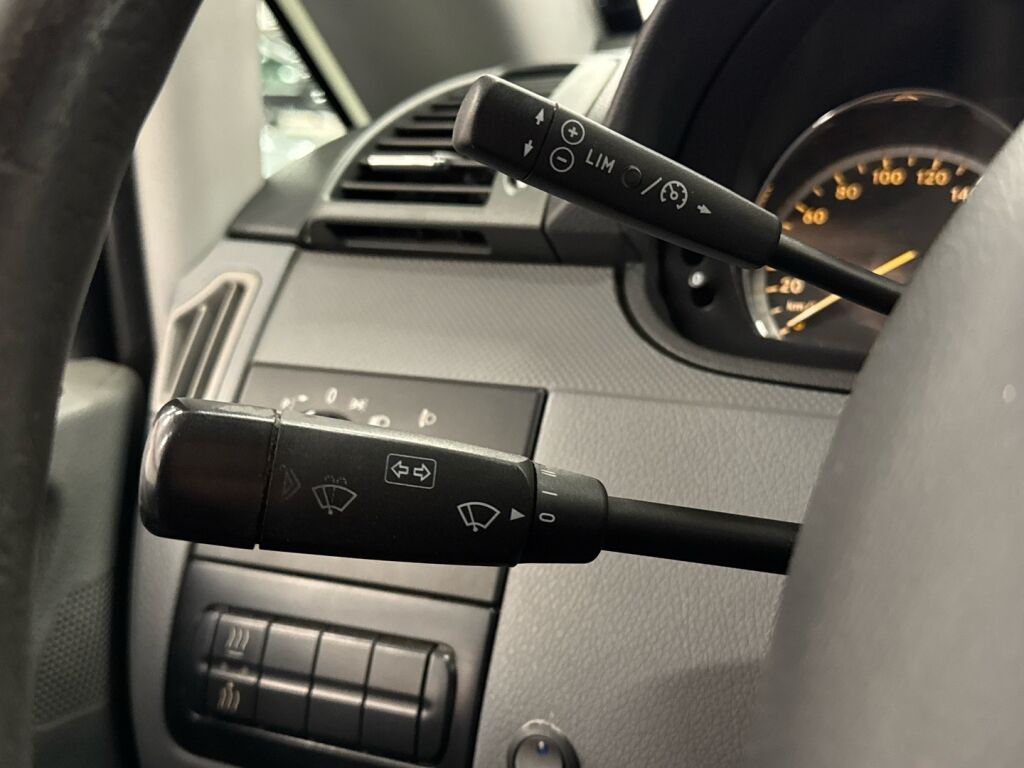 Mercedes-Benz Vito 2009 Musta