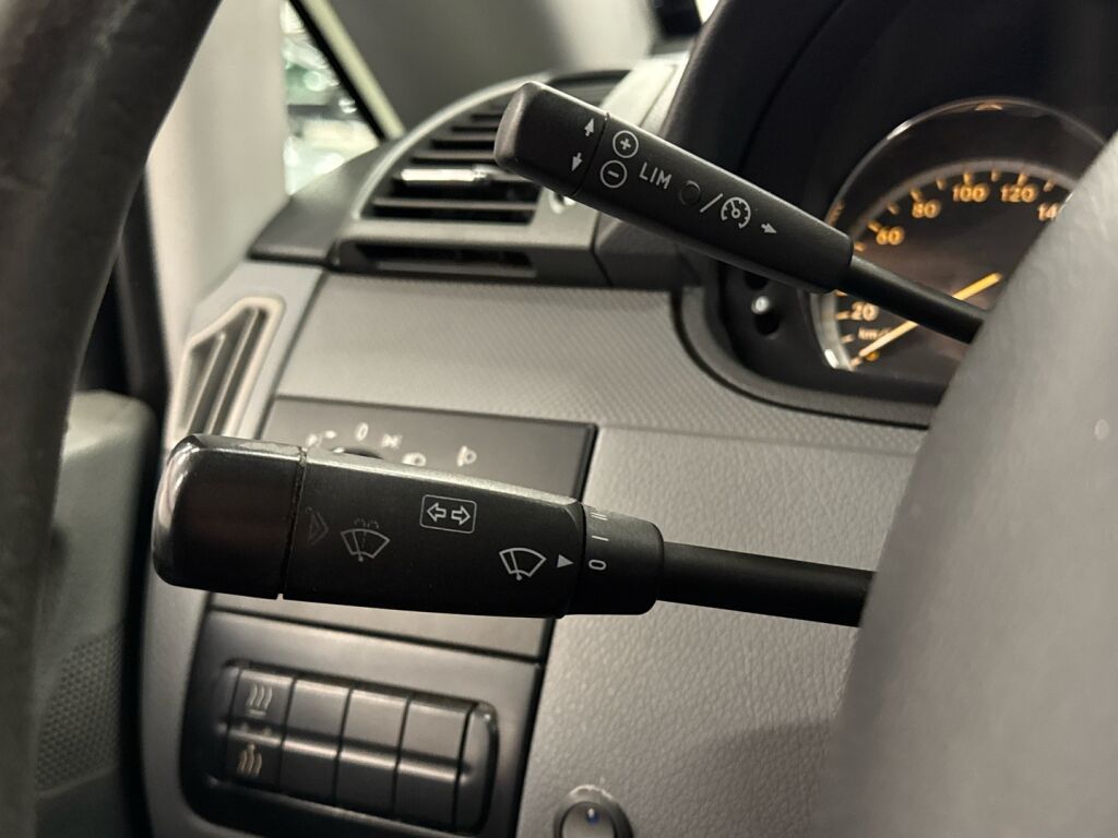 Mercedes-Benz Vito 2009 Musta