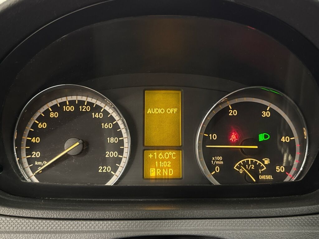 Mercedes-Benz Vito 2009 Musta