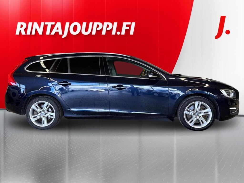 Volvo V60 2016 Sininen