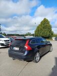 Volvo V60 2016 Sininen