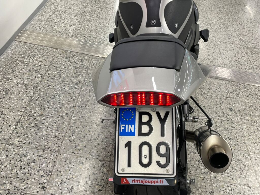 Yamaha YZF-R1 2003 