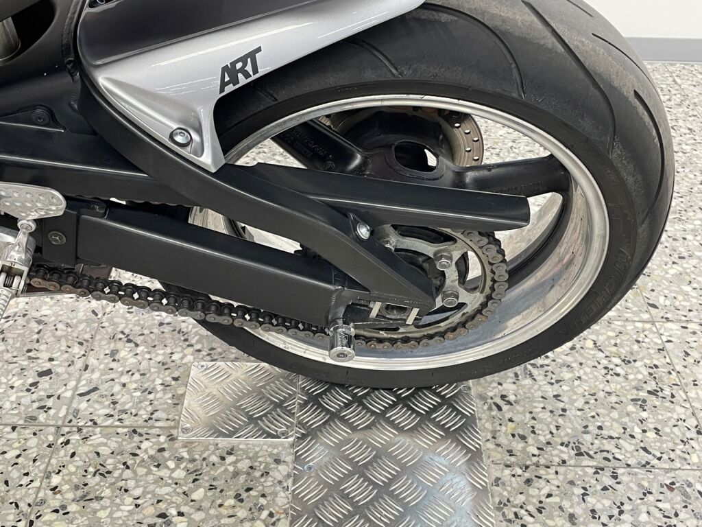 Yamaha YZF-R1 2003 