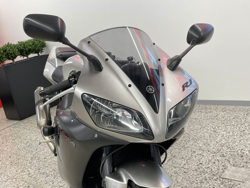Yamaha YZF-R1 2003 