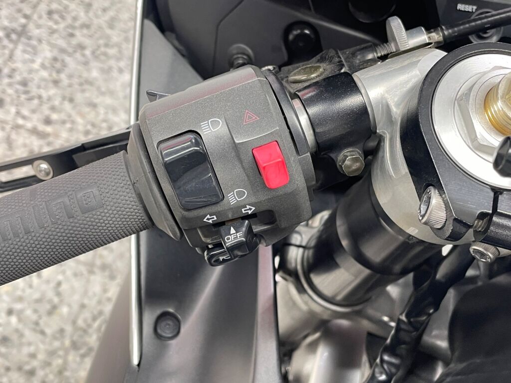 Yamaha YZF-R1 2003 