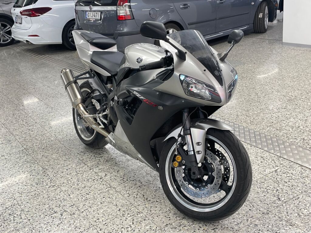 Yamaha YZF-R1 2003 