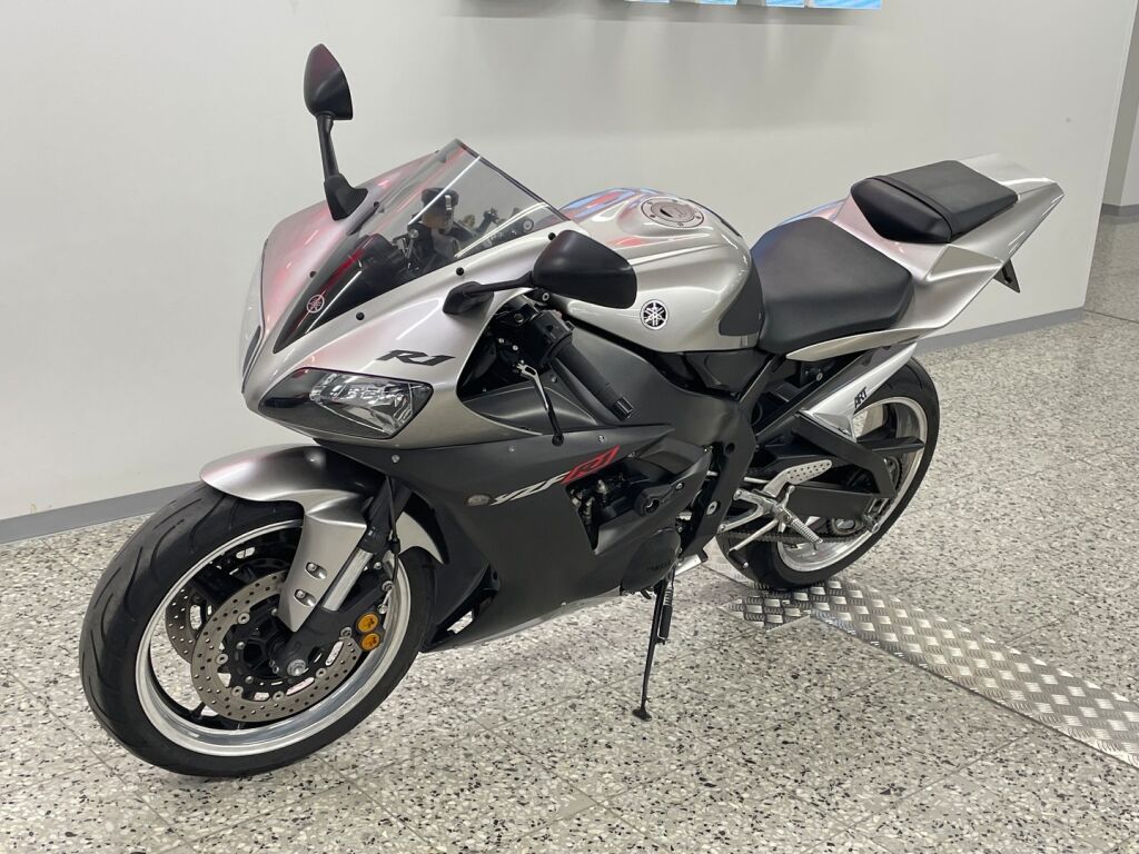 Yamaha YZF-R1 2003 