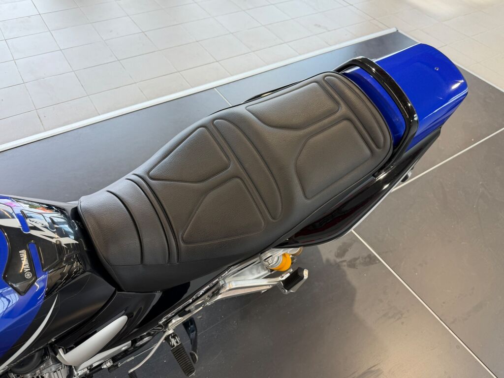Yamaha XJR 2004 