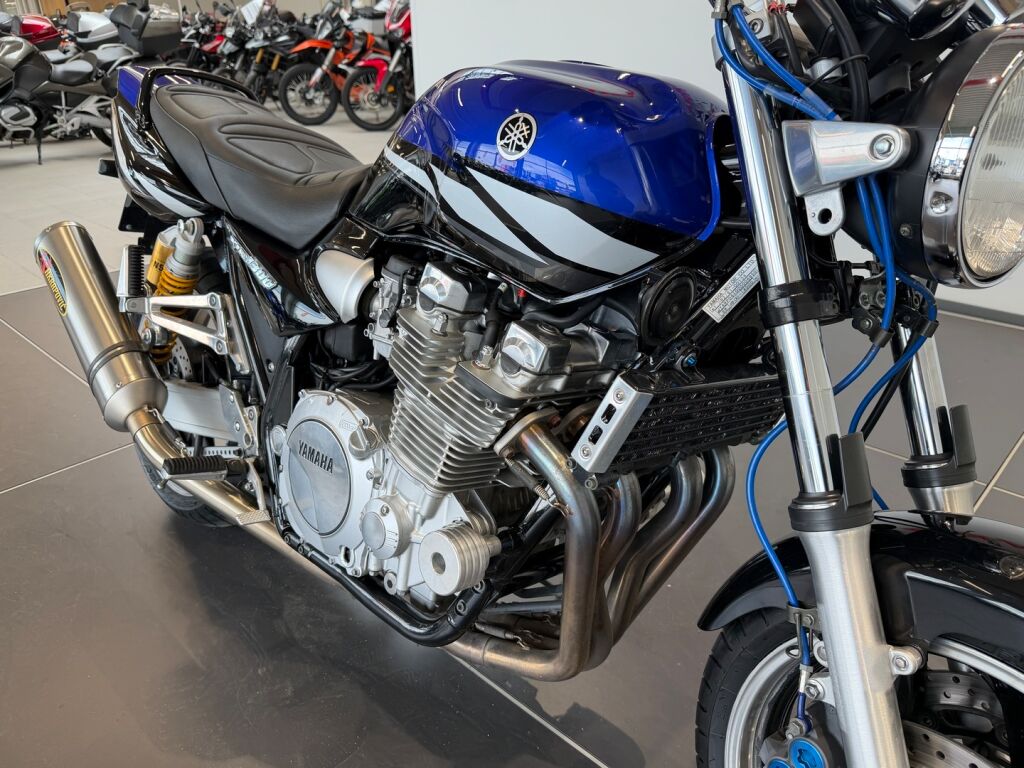Yamaha XJR 2004 