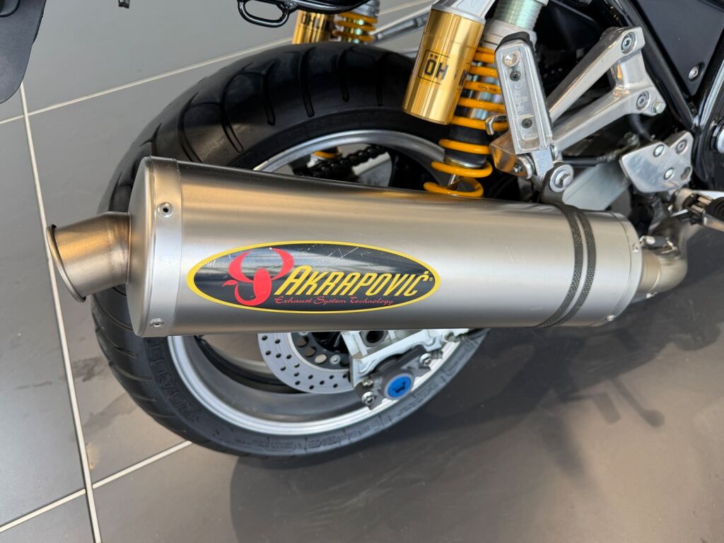 Yamaha XJR 2004 
