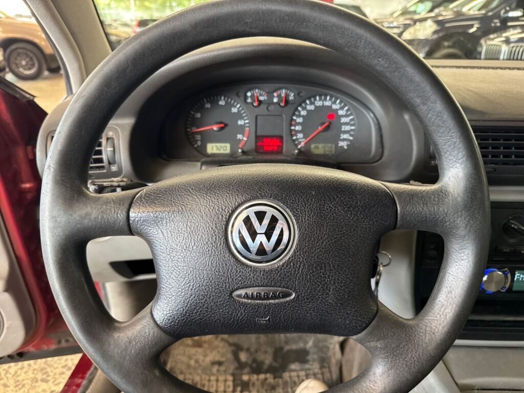 Volkswagen Passat Variant 2000 Punainen